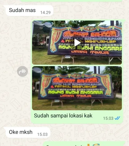 Pengiriman Papan Bunga Tinumpuk Juntinyuat